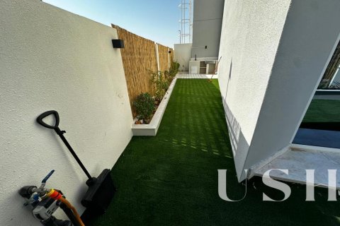 Řadový dům v Dubai Land, SAE 2 ložnice, 106 m² Č.: 621082 - fotografie 14