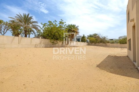 Pozemek v Emirates Hills, Dubai, SAE 2606 m² Č.: 653974 - fotografie 13