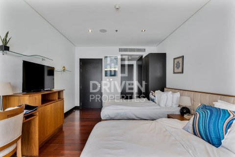 Apartment in Palm Jumeirah, Dubai, UAE 2 bedrooms, 164 sq.m. № 653972 - photo 8