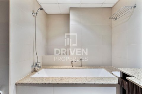 Apartment in Palm Jumeirah, Dubai, UAE 2 bedrooms, 164 sq.m. № 653972 - photo 11