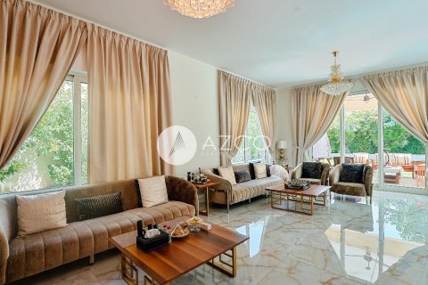 Müüa villa asukohaga Jumeirah Park, Dubai, AÜE: 4 magamistoaga, 631.1 m² Nr 623762 - pilt 7