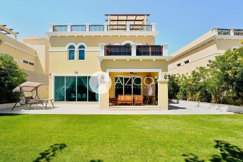 Müüa villa asukohaga Jumeirah Park, Dubai, AÜE: 4 magamistoaga, 631.1 m² Nr 623762 - pilt 1