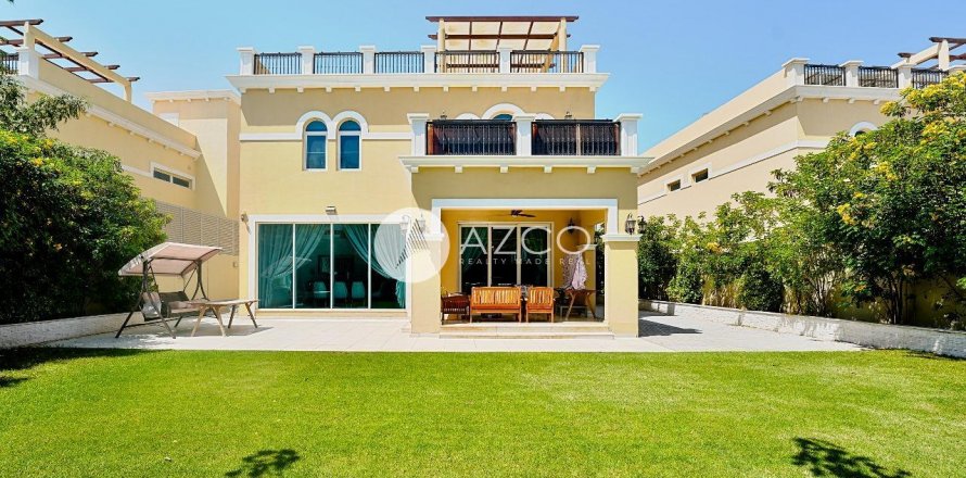 Villa asukohaga Jumeirah Park, Dubai, AÜE: 4 magamistoaga, 631.1 m² Nr 623762