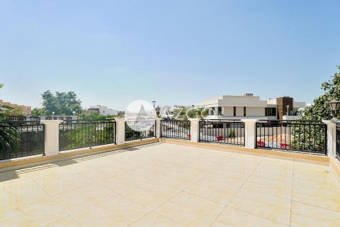 Müüa villa asukohaga Jumeirah Park, Dubai, AÜE: 4 magamistoaga, 631.1 m² Nr 623762 - pilt 20