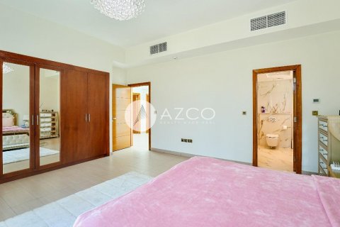 Müüa villa asukohaga Jumeirah Park, Dubai, AÜE: 4 magamistoaga, 631.1 m² Nr 623762 - pilt 17
