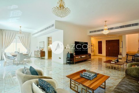 Müüa villa asukohaga Jumeirah Park, Dubai, AÜE: 4 magamistoaga, 631.1 m² Nr 623762 - pilt 5