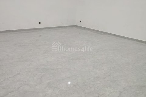 Trgovina u gradu Business Bay, Dubai, UAE 45 m2 Br. 687733 - Slika 2