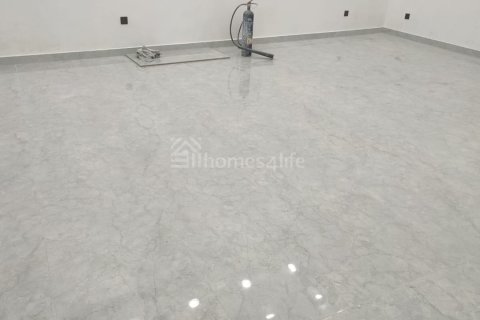 Trgovina u gradu Business Bay, Dubai, UAE 45 m2 Br. 687733 - Slika 1