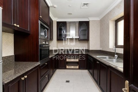 Apartamento en alquiler en Downtown Dubai (Downtown Burj Dubai), Dubai, EAU 2 dormitorios, 132.02 m2 № 765621 - foto 15