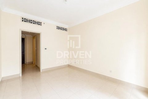 Apartamento en alquiler en Downtown Dubai (Downtown Burj Dubai), Dubai, EAU 2 dormitorios, 132.02 m2 № 765621 - foto 12
