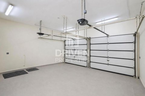Villa til leje i Jumeirah Park, Dubai, UAE 4 soveværelser, 781.59 kvm № 765625 - foto 5