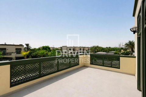 Villa til leje i Jumeirah Park, Dubai, UAE 4 soveværelser, 781.59 kvm № 765625 - foto 23