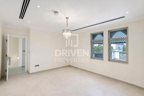 Villa til leje i Jumeirah Park, Dubai, UAE 4 soveværelser, 781.59 kvm № 765625 - foto 8