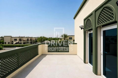 Villa til leje i Jumeirah Park, Dubai, UAE 4 soveværelser, 781.59 kvm № 765625 - foto 24