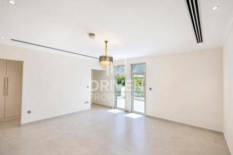 Villa til leje i Jumeirah Park, Dubai, UAE 4 soveværelser, 781.59 kvm № 765625 - foto 13