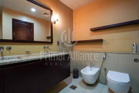 Apartamento en alquiler en Palm Jumeirah, Dubai, EAU 2 dormitorios, 155.8 m2 № 609928 - foto 18