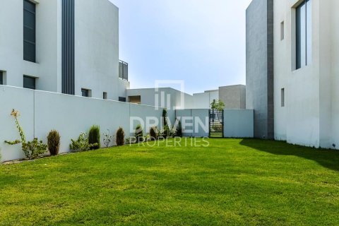 Villa en alquiler en Dubai South (Dubai World Central), Dubai, EAU 4 dormitorios, 274.71 m2 № 757364 - foto 19