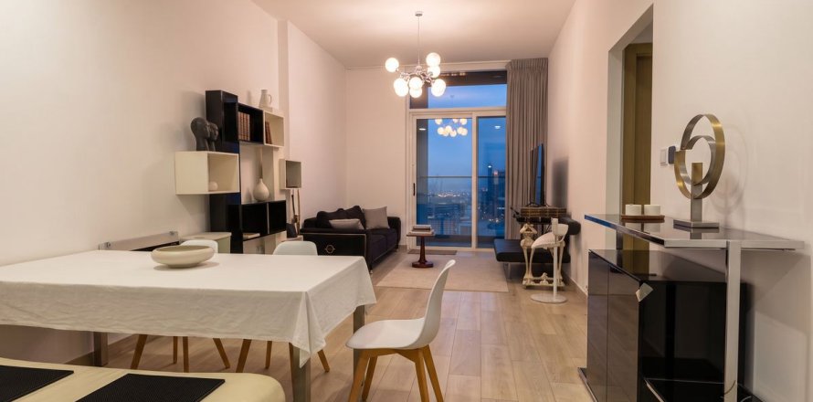 Apartament në Dubai, Emiratet e Bashkuara Arabe 2 dhoma gjumi, 98.8 m2. № 739028