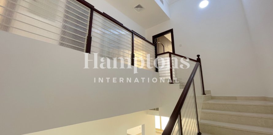 Városi lakóépület itt: Al Furjan, Dubai, EAE, 4 hálószoba, 243.22 m², azonosító: 651343