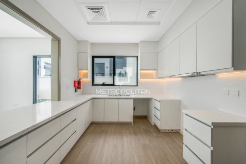 Villa itt: Al Furjan, Dubai, EAE, 4 hálószoba, 575 m², azonosító: 593276 - fénykép 13
