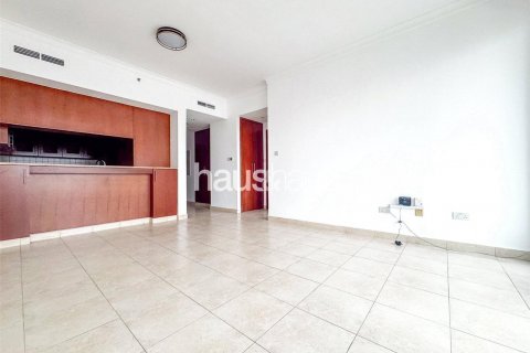 Apartment in The Views, Dubai, UAE 1 bedroom, 68 sq.m. № 625464 - photo 2