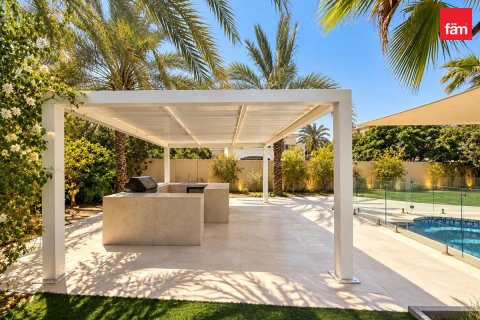 Vila u Dubai, UAE 5 spavaćih soba, 1046.9 m2 Br. 763824 - fotografija 13