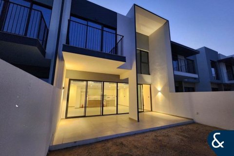 Вілла в The Valley, Дубай, ОАЕ 3 спальні, 192м2 № 688601