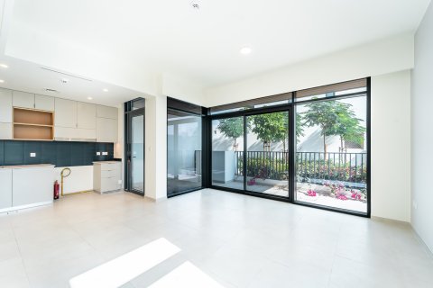 טאונהאוס למכירה ב Arabian Ranches 3, Dubai, איחוד האמירויות  4 חדרי שינה, 266 מ"ר, מספר 695974 - תמונה 3