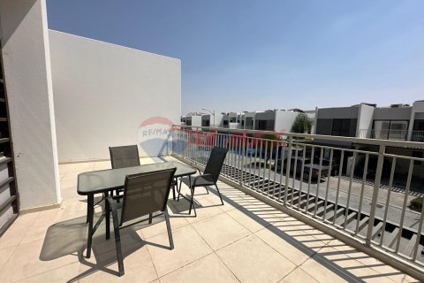 Vilë në Dubai, Emiratet e Bashkuara Arabe 3 dhoma gjumi, 174.8 m2. № 566537 - Foto 5