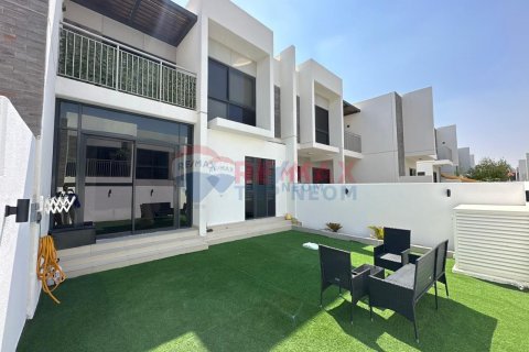 Vilë në Dubai, Emiratet e Bashkuara Arabe 3 dhoma gjumi, 174.8 m2. № 566537 - Foto 19