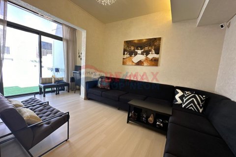 Vilë në Dubai, Emiratet e Bashkuara Arabe 3 dhoma gjumi, 174.8 m2. № 566537 - Foto 8
