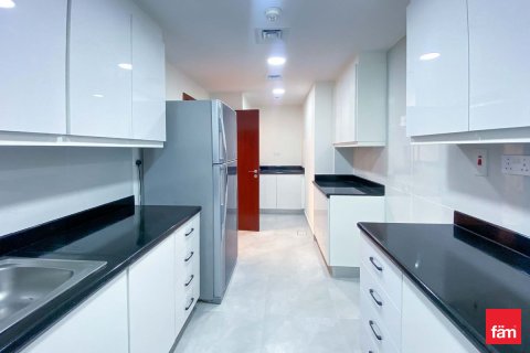 Apartman u Dubai, UAE 3 spavaćih soba, 185 m2 Br. 682132 - fotografija 15