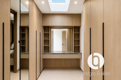 Villa para arrendamento em Tilal Al Ghaf, Dubai, EAU 4 quartos, 381 m2 № 730103 - foto 14