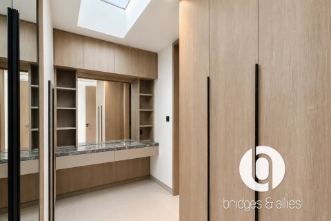 Villa para arrendamento em Tilal Al Ghaf, Dubai, EAU 4 quartos, 381 m2 № 730103 - foto 13