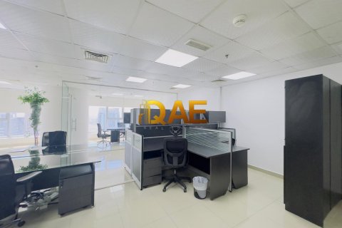 Opisina sa Jumeirah Lake Towers, Dubai, UAE 107 sq.m. № 551121 - larawan 12