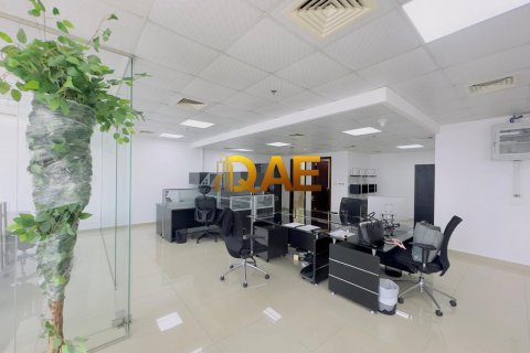 Opisina sa Jumeirah Lake Towers, Dubai, UAE 107 sq.m. № 551121 - larawan 1