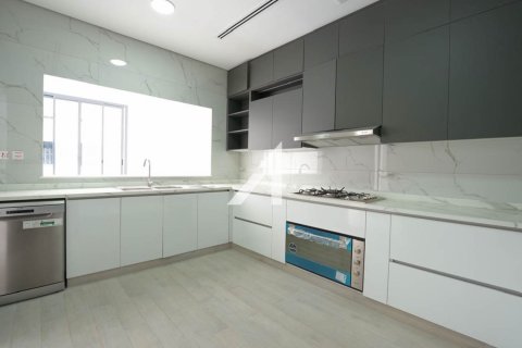 Vila v Dubai, SAE 4 ložnice, 218.1 m² Č.: 623844 - fotografie 5