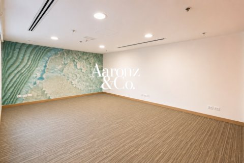 Oficina en alquiler en Jumeirah Lake Towers, Dubai, EAU 107 m2 № 740693 - foto 4