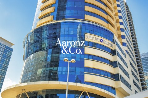 Oficina en alquiler en Jumeirah Lake Towers, Dubai, EAU 107 m2 № 740693 - foto 9