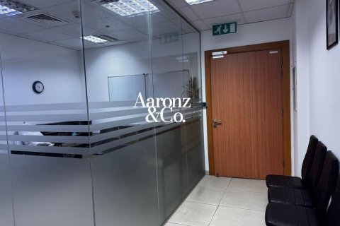 Zyrë në Business Bay, Dubai, Emiratet e Bashkuara Arabe 66 m2. № 740689 - Foto 3