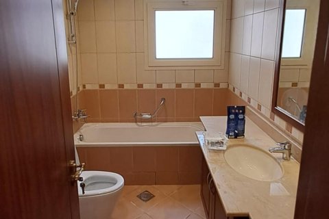 Vila u gradu Al Hamra Village, Ras Al Khaimah, UAE 5 spavaće sobe, 1416 m2 Br. 656748 - Slika 16