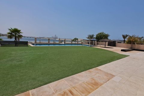 Vila u gradu Al Hamra Village, Ras Al Khaimah, UAE 5 spavaće sobe, 1416 m2 Br. 656748 - Slika 3