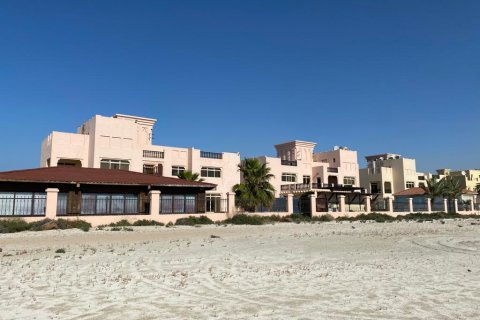 Vila u gradu Al Hamra Village, Ras Al Khaimah, UAE 5 spavaće sobe, 1416 m2 Br. 656748 - Slika 4