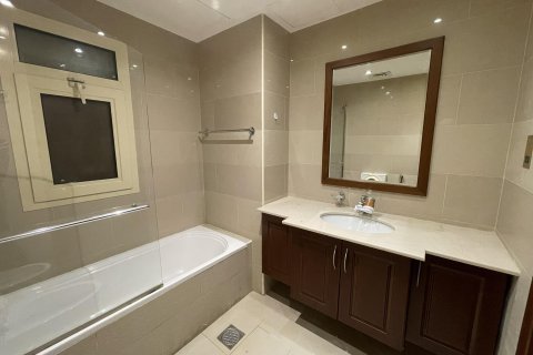 Vila u gradu Al Hamra Village, Ras Al Khaimah, UAE 5 spavaće sobe, 1416 m2 Br. 656748 - Slika 14