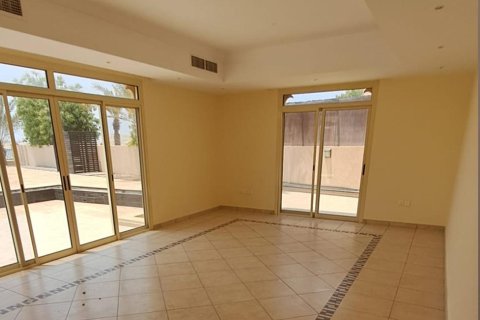 Vila u gradu Al Hamra Village, Ras Al Khaimah, UAE 5 spavaće sobe, 1416 m2 Br. 656748 - Slika 27
