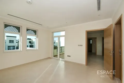 Вилла Jumeirah Park, Дубай, БАӘ-да 3 жатын бөлмелер, 285 м² № 737814 - фото 3