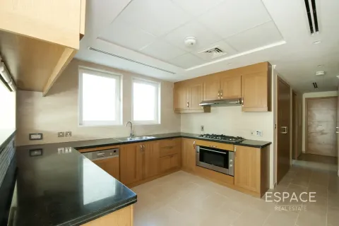 Вилла Jumeirah Park, Дубай, БАӘ-да 3 жатын бөлмелер, 285 м² № 737814 - фото 6