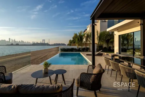 Vila u gradu Palm Jumeirah, Dubai, UAE 5 spavaće sobe, 511 m2 Br. 737840 - Slika 9