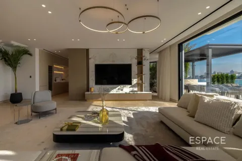 Vila u gradu Palm Jumeirah, Dubai, UAE 5 spavaće sobe, 511 m2 Br. 737840 - Slika 2