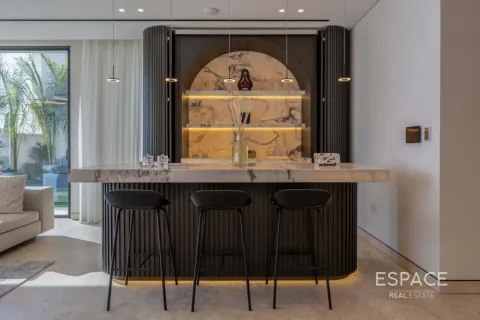 Vila u gradu Palm Jumeirah, Dubai, UAE 5 spavaće sobe, 511 m2 Br. 737840 - Slika 5